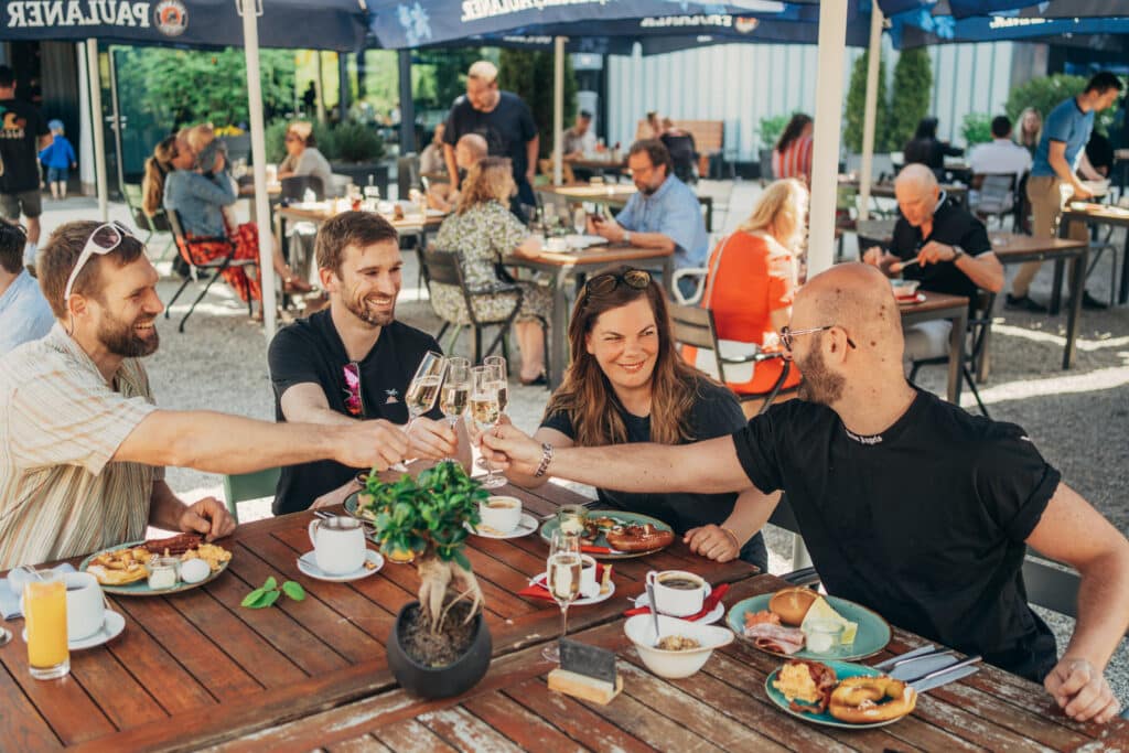 Sonntagsbrunch auf der Sonnenterrasse